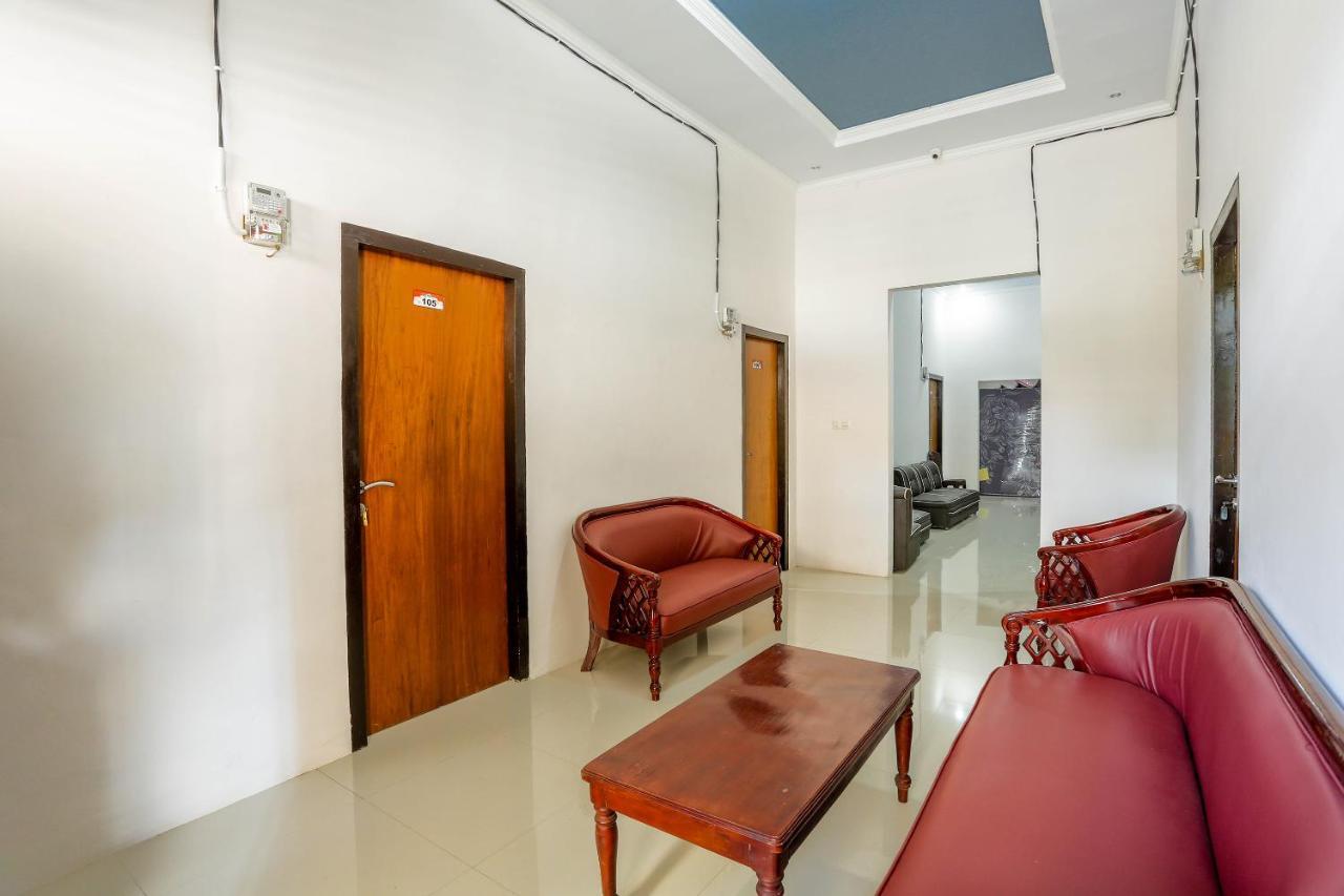 Spot On 1784 Tnc Residence Syariah Mataram Exterior foto