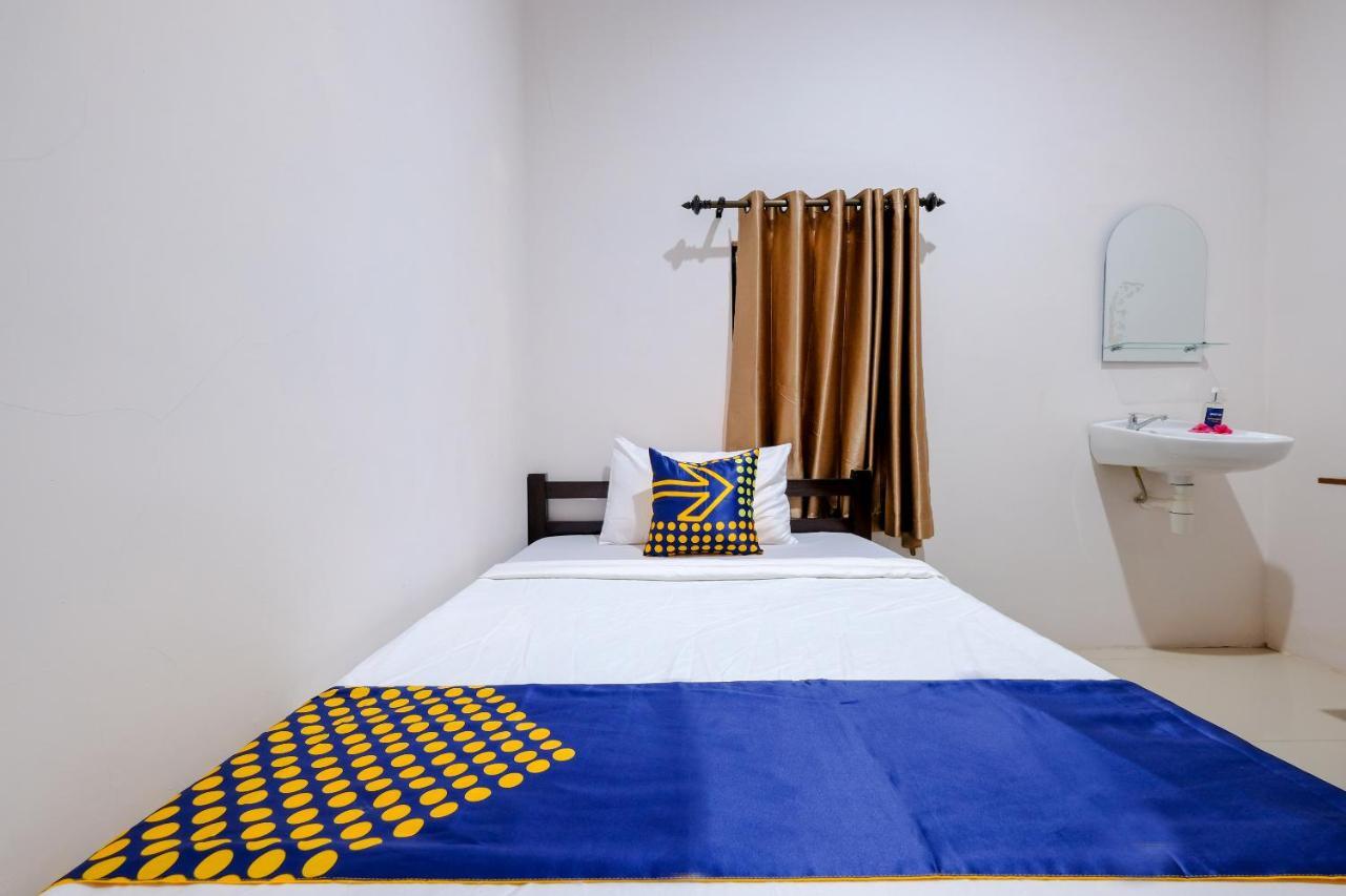 Spot On 1784 Tnc Residence Syariah Mataram Exterior foto